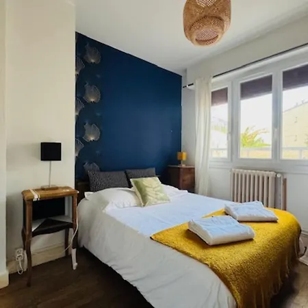 Apartment Cozy Flat Near Downtown